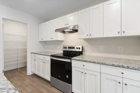 Kitchen - 871 Downing Rd, Boiling Spring Lakes, NC 28461 photo 1 of 1