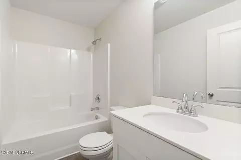 Bath - 871 Downing Rd, Boiling Spring Lakes, NC 28461 photo 2 of 2