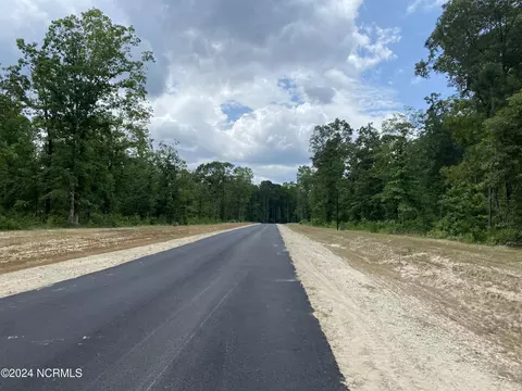 2415 Starling Ln, New Bern, NC 28562