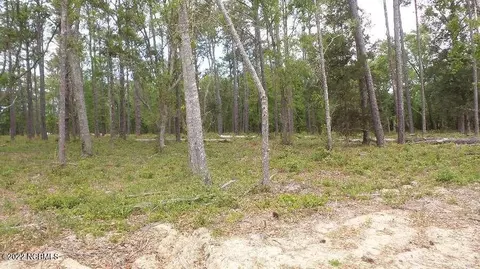 109 Gales Lndg, Newport, NC 28570