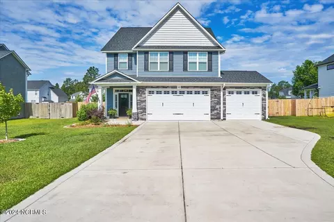 1185 Yellowwood Dr, Aberdeen, NC 28315