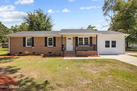 518 Gayle Blvd, Winterville, NC 28590