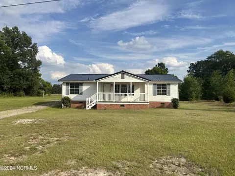 12940 Pea Bridge Rd, Laurinburg, NC 28352