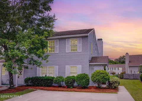 152 Lullwater Dr UNIT B, Wilmington, NC 28403