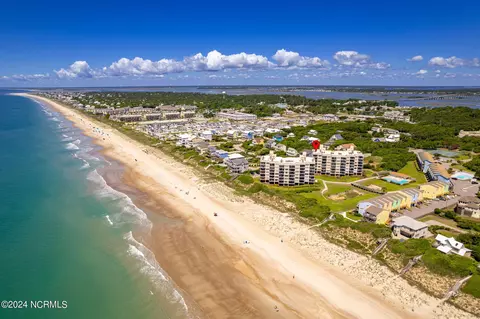 8801 Reed Dr #616, Emerald Isle, NC 28594