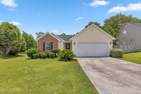 110 Summercreek Dr, Jacksonville, NC 28546