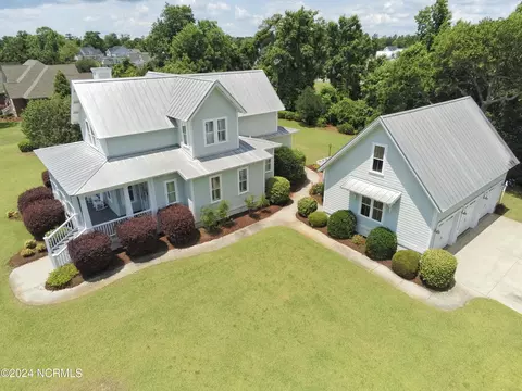 102 Cottage Walk, Hampstead, NC 28443 photo 2