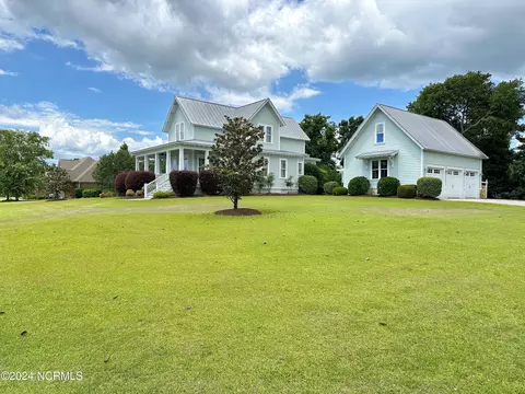 102 Cottage Walk, Hampstead, NC 28443 photo 5
