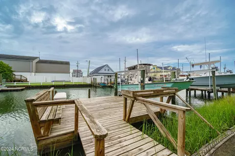 106 Smith St, Atlantic Beach, NC 28512 photo 34
