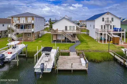 106 Smith St, Atlantic Beach, NC 28512 photo 2