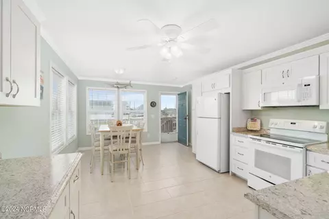 106 Smith St, Atlantic Beach, NC 28512 photo 5