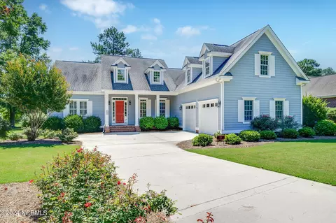 205 E Winding Way, Wallace, NC 28466
