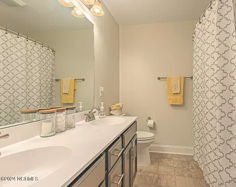 Bath - 411 Sundown Ct, Hubert, NC 28539 photo 2 of 3