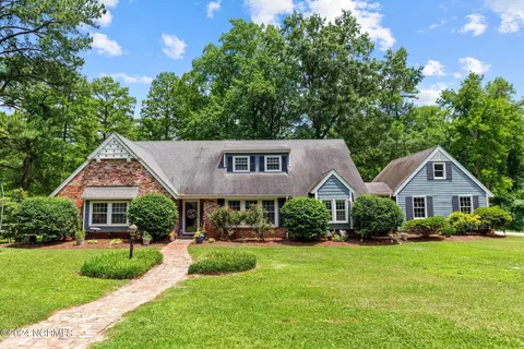 213 Mallard Dr, Washington, NC 27889
