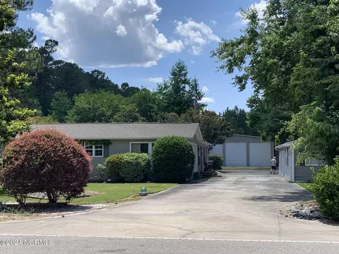 2917 Maco Rd NE, Leland, NC 28451