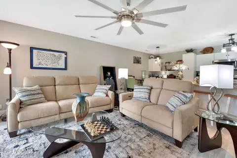 330 S Middleton Dr NW UNIT 1105, Calabash, NC 28467