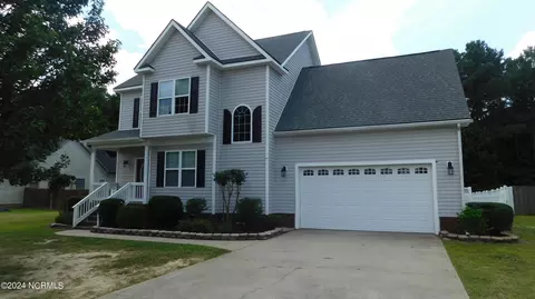 123 Laurel Dr, Pikeville, NC 27863