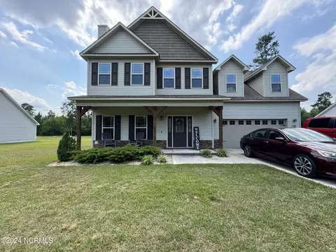 446 Union Chapel Church Rd, Richlands, NC 28574