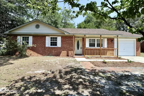 422 Cathay Rd, Wilmington, NC 28412