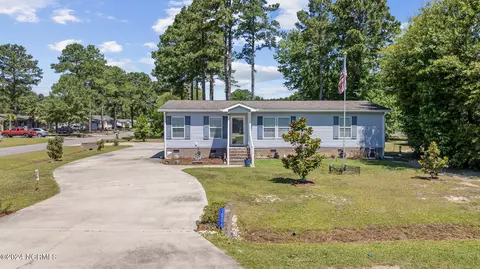 1006 Palm Ct SW, Carolina Shores, NC 28467