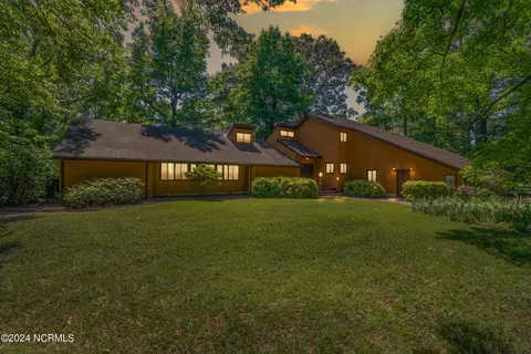 205 Dances Bay Rd, Elizabeth City, NC 27909