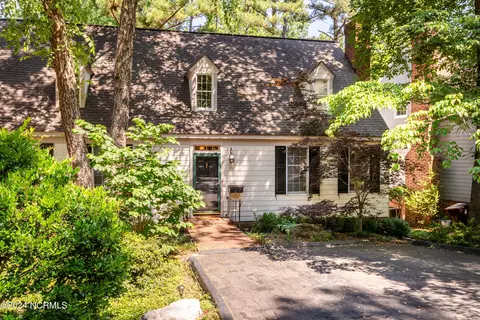 19 Village In The Woods Cir, Southern Pines, NC 28387