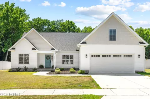 816 Knoll Cir, Greenville, NC 27858