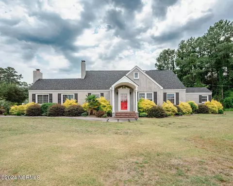 2201 W Broad St, Elizabethtown, NC 28337