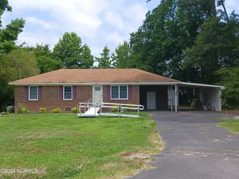 4350 Pine Tree Ct, Wilson, NC 27893