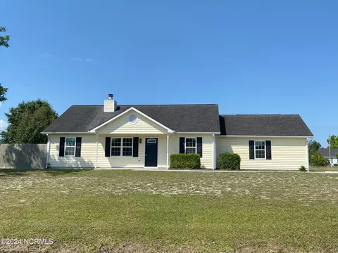 501 Mcfadyen Cir, Hubert, NC 28539