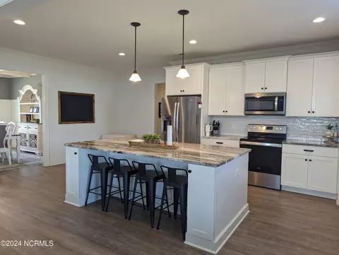 213 Bachmans Trl, Hampstead, NC 28443 photo 10