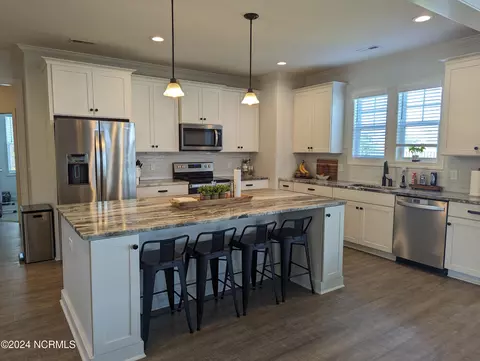 213 Bachmans Trl, Hampstead, NC 28443 photo 9