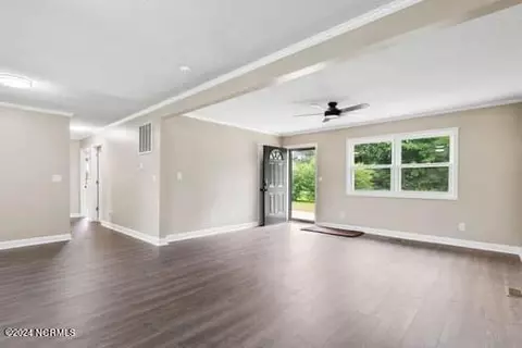 Living - 405 Red Tip Ln, Willard, NC 28478 photo 2 of 2