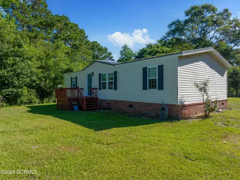 1204 Stone Chimney Rd SW, Supply, NC 28462