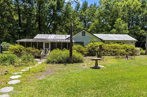 1016 Tebo Rd, New Bern, NC 28562
