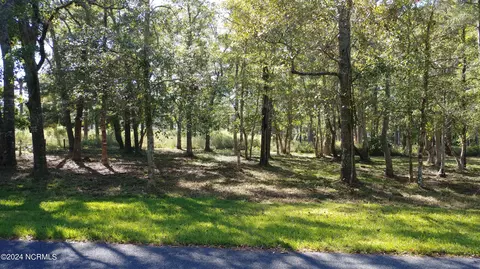1860 Wonderland St SW, Ocean Isle Beach, NC 28469