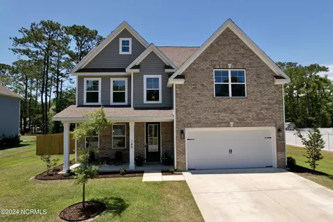 145 Henderson Dr, Newport, NC 28570