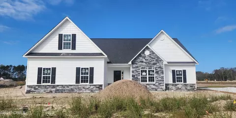 2016 Sharpnose St, New Bern, NC 28562