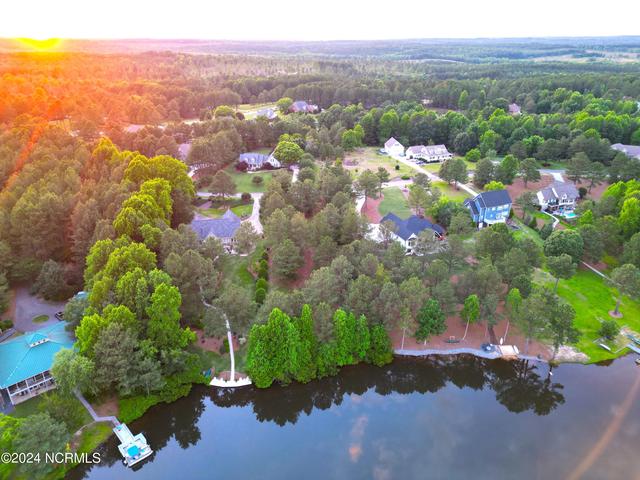 172 Gails Rd, West End, NC 27376