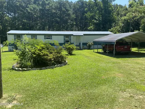 103 Pepper Ln, Scotland Neck, NC 27874
