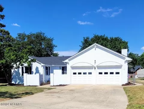 108 Allison Dr, Dudley, NC 28333