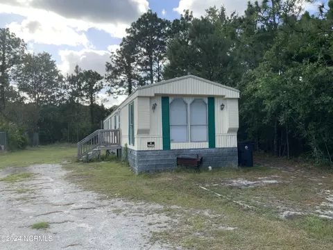 4193 9th St SE, Southport, NC 28461