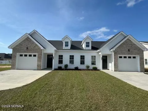 829 Sarah Rebecca Dr #B, Greenville, NC 27858