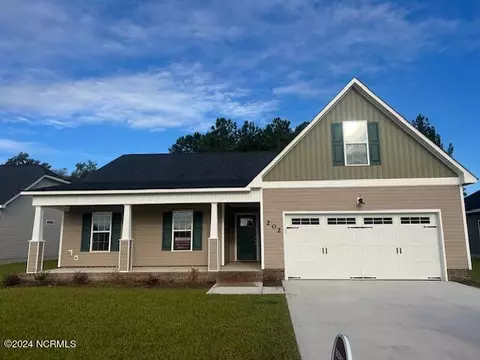 202 Browns Ferry Rd, Jacksonville, NC 28546
