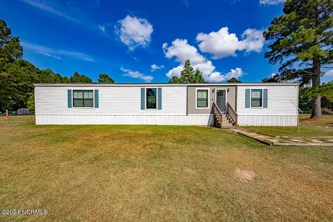 180 Running Pines Rd, Chocowinity, NC 27817