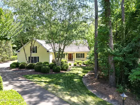 102 Broad River Ct, Hertford, NC 27944