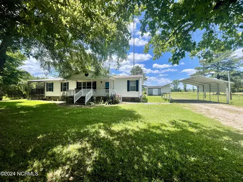 1134 Tar Landing Rd, Williamston, NC 27892