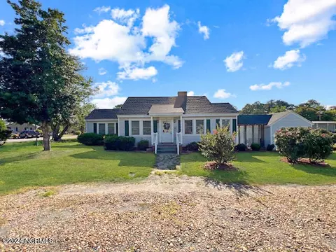 112 Barker St, Edenton, NC 27932