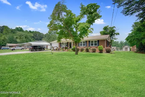 126 Southwood Dr, Rockingham, NC 28379