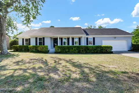 514 Jeb Stuart Dr, Wilmington, NC 28412